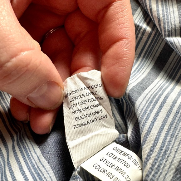 NWT johnnie-O Chandler Indigo Striped Long Sleeve Button-Down Shirt Medium - Picture 13 of 13